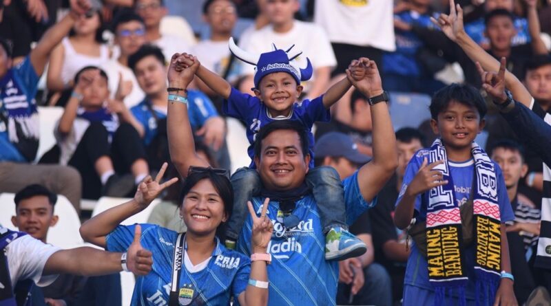 Perebutan Tiket Semifinal Piala Presiden 2024: PSM, PERSIB, dan Persis Solo Siap Beradu Sengit di Si Jalak Harupat
