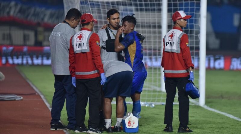 Febri Hariyadi Cedera Lutut Parah, Kondisi Masih Diperhatikan