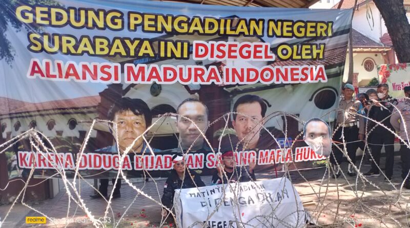 Diberi Pertanyaan Dari AMI Ketua Pengadilan Negeri Surabaya Tak Mampu Berkutik
