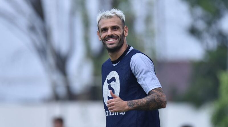 Tyronne Del Pino: Nikmati Program Latihan Berat PERSIB di Pramusim
