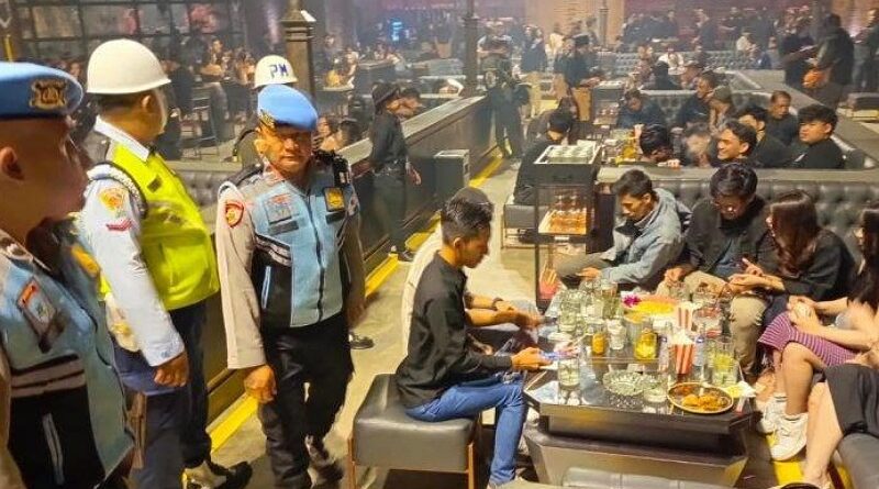 Operasi Gabungan di Bandung: Razia Tempat Hiburan Malam, Temukan Pengguna Narkoba