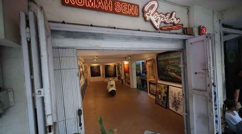Jalan Braga: Wisata Sejarah dan Seni yang Memikat di Kota Bandung