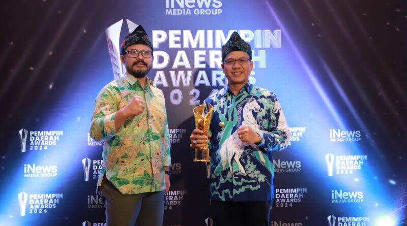 Wow! Dinilai Kepala Daerah Kolaboratif, Bupati Dadang Supriatna Raih Penghargaan Pemimpin Daerah Awards 2024