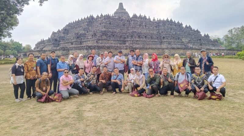 Kemenkopolhukam Percepat Pemasangan Chattra di Candi Borobudur