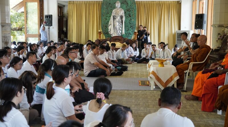 Ratusan Pemuda Buddhis Ikuti YDS 2024, Bertemu Bhante Sri Pannavaro Mahathera di Magelang