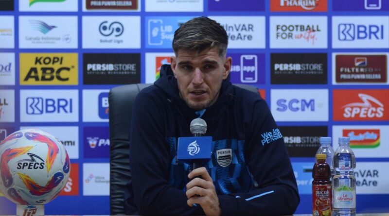 Nick Kuipers: “Kami Mungkin Tak Menang, Tapi PERSIB Bisa Bangga dengan Perjuangan Kami