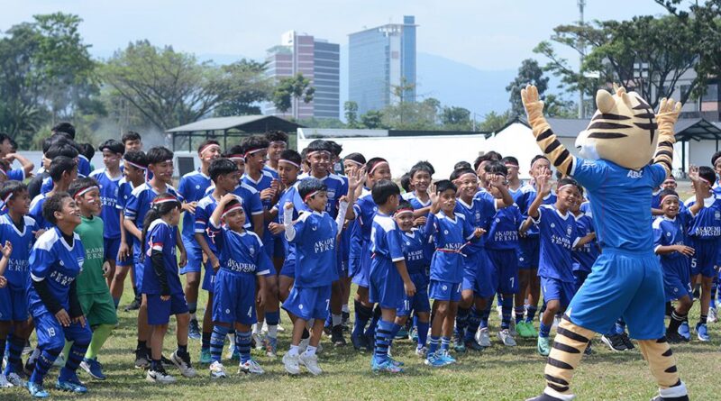 Meriahkan HUT RI ke-79, Akademi PERSIB Rayakan dengan Lomba Ceria dan Kebersamaan di Sesko TNI