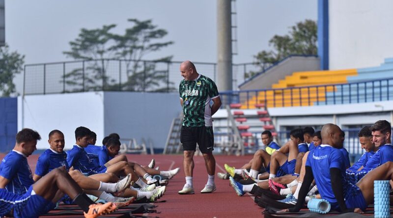 PERSIB Siap Tempur Hadapi Dewa United, Bojan Hodak: Kami Sudah Siap!