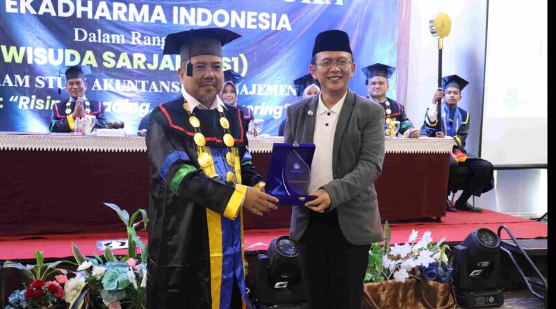 Bupati Bekasi Hadiri Wisuda VI STIE Ekadharma Indonesia, Pesan Pentingnya Literasi Digital