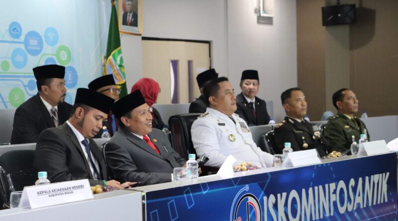 Bupati Bekasi dan Forkopimda Ikuti Upacara Peringatan Detik-Detik Proklamasi Kemerdekaan RI ke-79 Secara Virtual