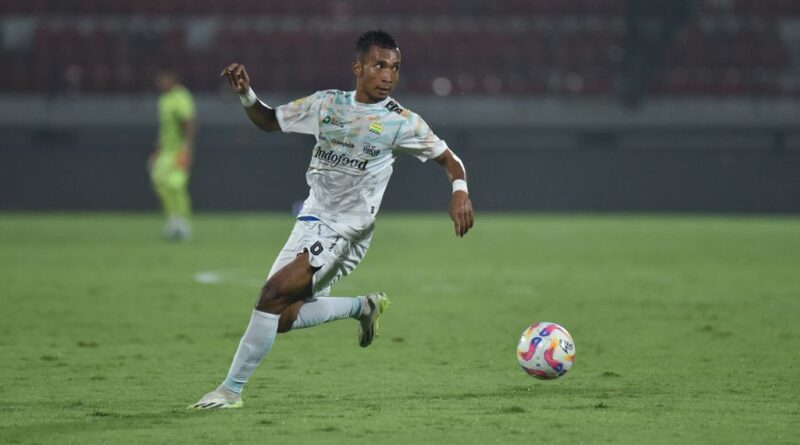 Pelatih PERSIB, Bojan Hodak, Bela Robi Darwis yang Dikritik Usai Laga Kontra Dewa United