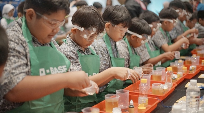 BASF Indonesia: Eksplorasi Kimia Seru dengan Kids’ Lab dan ProtAct17