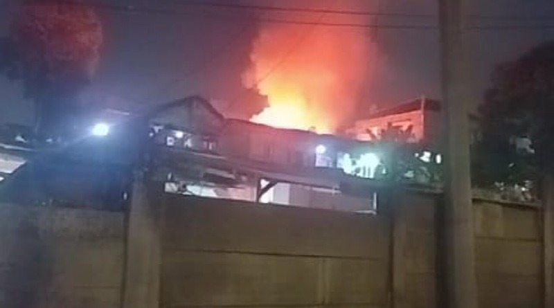 Amuk Si Jago Merah di Kawasan Permukiman Padat Sukabumi