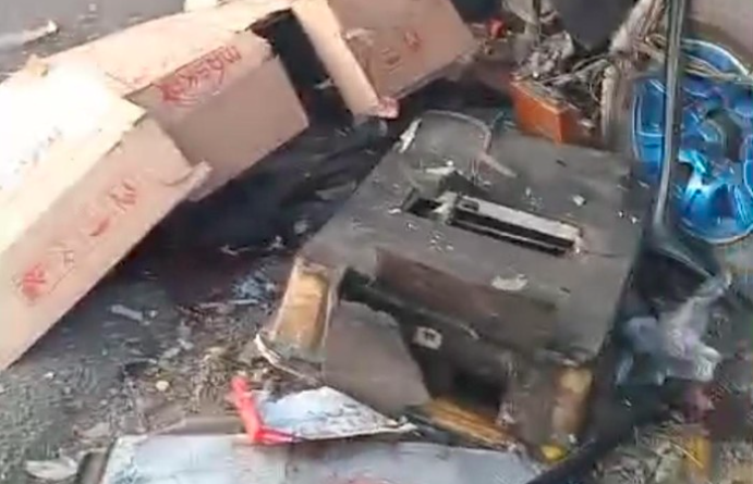 Tragedi di Banyuwangi : Elf Travel Tabrak Towing, Empat Nyawa Melayang