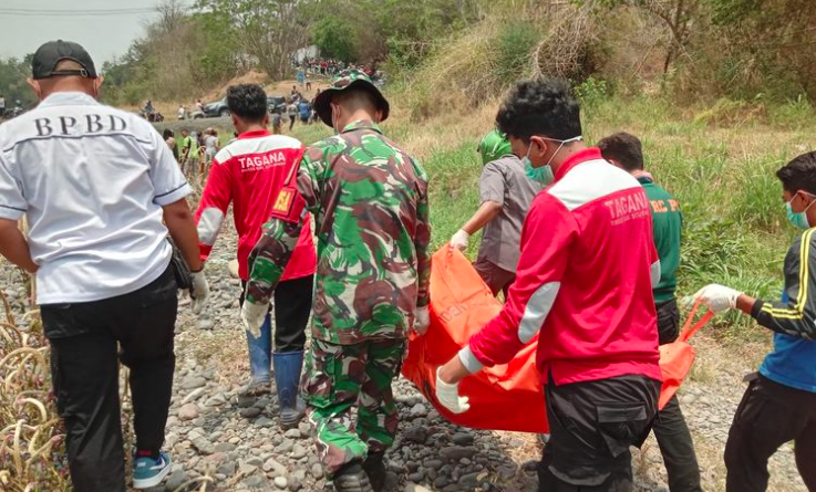 Mayat Wanita Ditemukan Mengapung di Sungai Situbondo, Sempat Dikira Batang Pohon