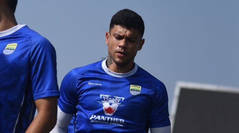 PERSIB Siap Kembali ke Jalur Kemenangan saat Hadapi PSM Makassar di Stadion Batakan