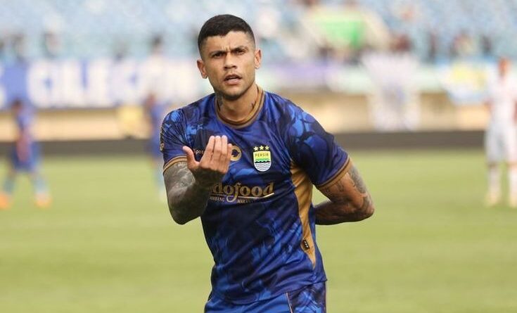 Persib Bandung Bersiap Hadapi Port FC dalam Debut di AFC Championship League 2: Targetkan Kemenangan di Kandang