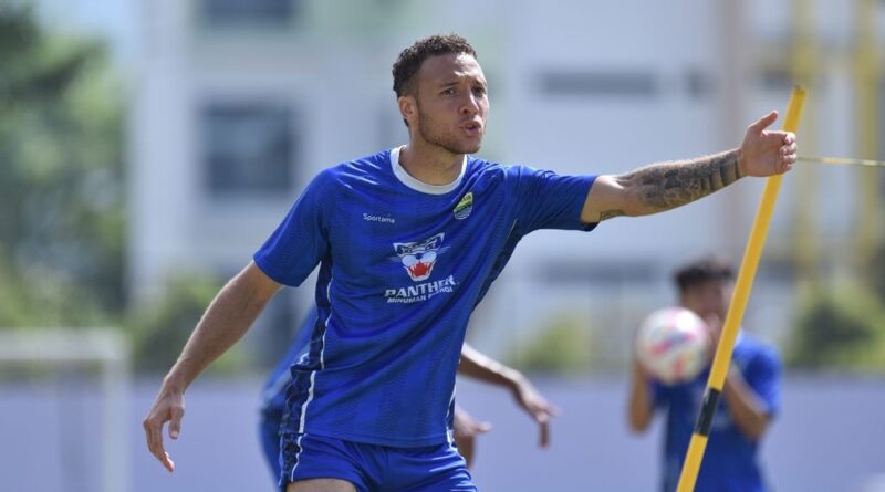 Mailson Lima Optimistis Kerja Sama Lini Depan PERSIB Semakin Solid Jelang Hadapi PSM