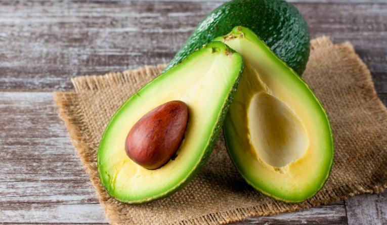 Manfaat Buah Alpukat Bagi Kesehatan Tubuh