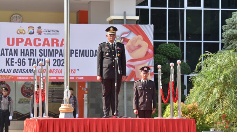 Polres Gresik Gresik Peringati Hari Sumpah Pemuda dengan Semangat Merah Putih