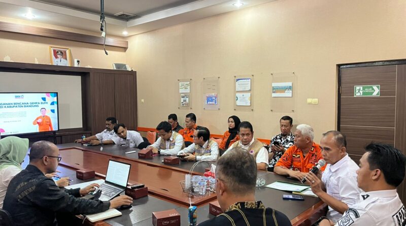 Di Hadapan Kementerian Sekretariat Negara, Pemkab Bandung Paparkan Kronologis dan Penanganan Pascabencana Gempa Bumi