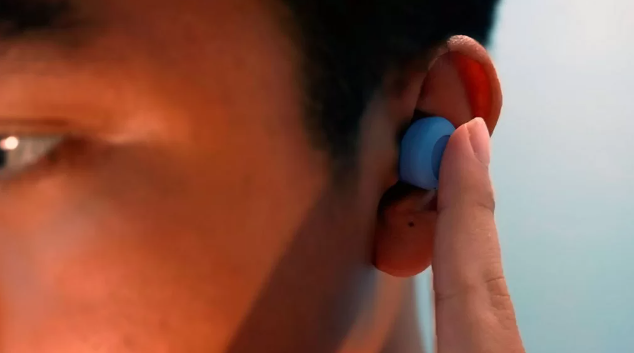 Bahaya Penggunaan Headphone bagi Kesehatan Pendengaran