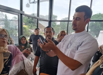 Sosialisasi Ali Sakieb dan Makan Bersama Warga di Gemoya Cileunyi, Meningkatkan Keterlibatan Masyarakat 9 Sosialisasi Ali Sakieb dan Makan Bersama Warga di Gemoya Cileunyi, Meningkatkan Keterlibatan Masyarakat