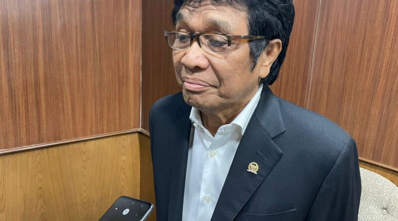 Ridwan Bae Sebut Perbaikan Rumah untuk Masyarakat Pantai Harus Jadi Fokus Utama