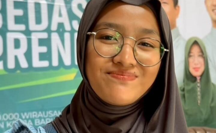 Penerima Manfaat Program Beasiswa Ti Bupati, Elsa Novita Aprilia: Terima Kasih Pak Dadang Supriatna