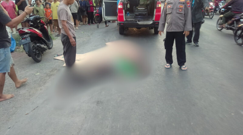 Wanita Asal Surabaya Tewas Terlindas Truk di Driyorejo 6 Wanita Asal Surabaya Tewas Terlindas Truk di Driyorejo