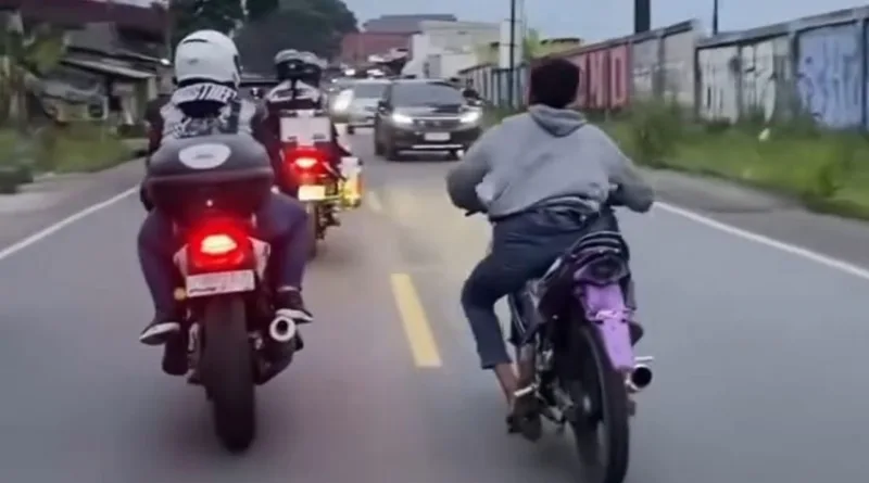 Polisi Telusuri Pemotor Viral yang berkendara Ugal-ugalan di Sukabumi 6 Polisi Telusuri Pemotor Viral yang berkendara Ugal-ugalan di Sukabumi