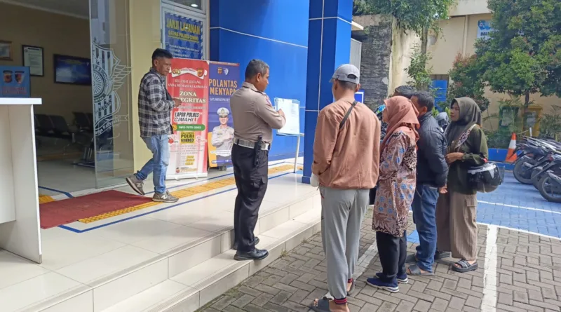 Polres Cimahi Gencarkan Sosialisasi Keselamatan Berkendara kepada Generasi Muda 1 Polres Cimahi Gencarkan Sosialisasi Keselamatan Berkendara kepada Generasi Muda
