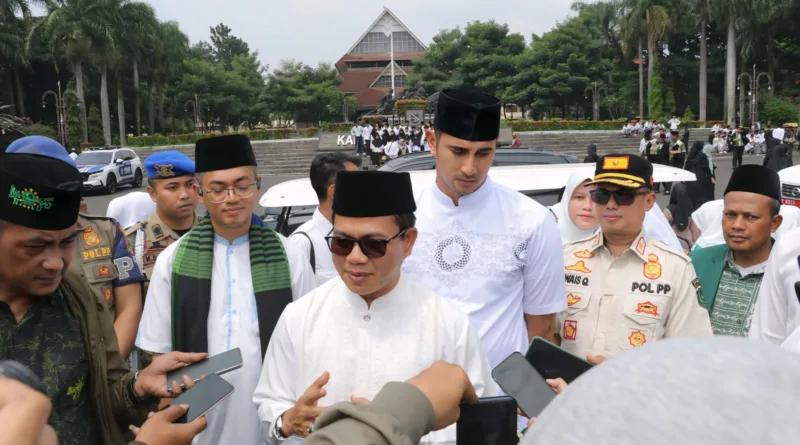 Kang DS Dorong Revitalisasi Pesantren dan Sertifikasi di Momen Hari Santri Nasional 10 Kang DS Dorong Revitalisasi Pesantren dan Sertifikasi di Momen Hari Santri Nasional