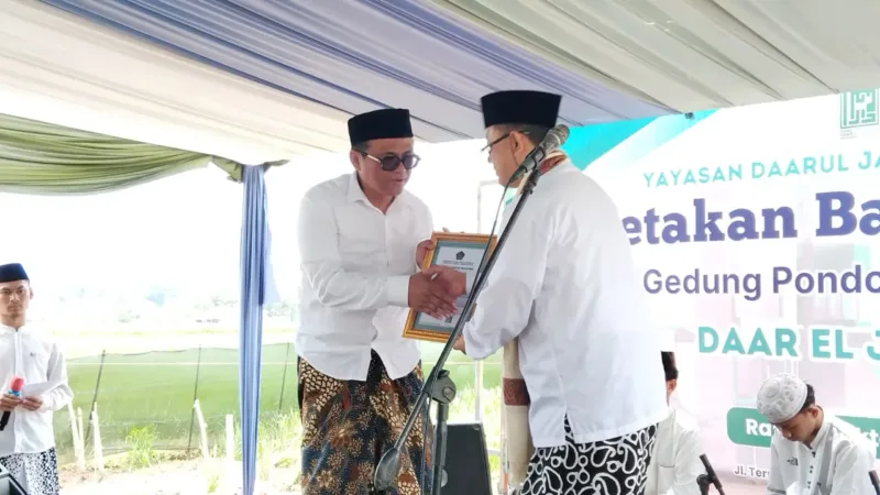 Kang DS, “Insyaallah Pembangunan Pesantren Daar El Jannah Selesai di Masa Kepemimpinan Saya" 1 WhatsApp Image 2025 10 22 at 18.50.25 df70b57e jpg e1761175078228