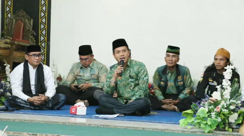 Bupati Bandung Hadiri Haul ke-2 KH. Asep Anwar Hidayat di Ponpes Misbahul Falah Al Islami 1 Bupati Bandung Hadiri Haul ke-2 KH. Asep Anwar Hidayat di Ponpes Misbahul Falah Al Islami