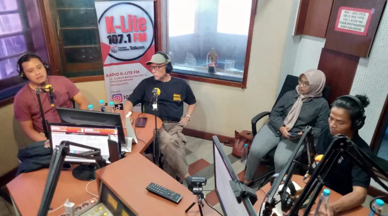 Alumni SMAN Cimindi – 13 Bandung Jadikan Pohon Sebagai Monumen