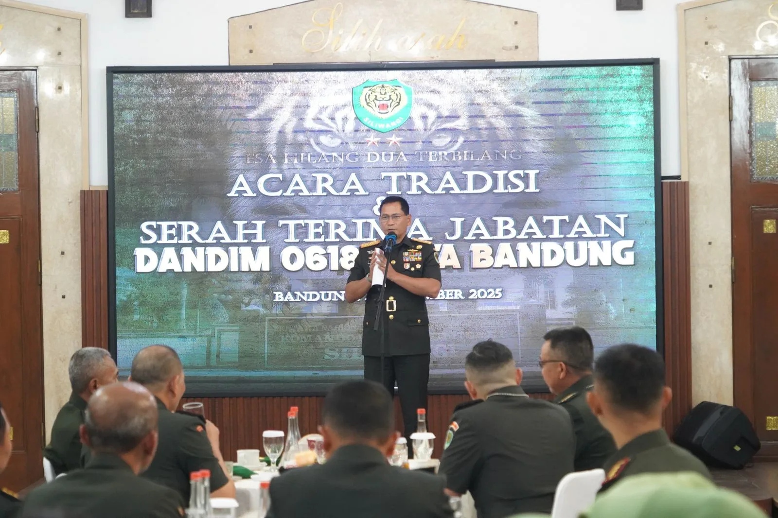 Pentingnya Kekompakan, dan Solidaritas di Kodam III/Slw 2 WhatsApp Image 2025 11 01 at 22.27.55 1