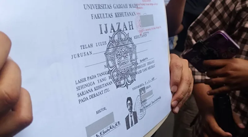 KIP Menangkan Gugatan Bonatua, Polemik Ijazah Jokowi Masuk Babak Baru Transparansi Publik
