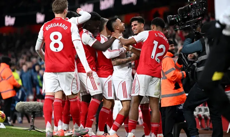 Menang Tak Meyakinkan di Stamford Bridge, Arsenal Dapat Alarm Jelang Leg Kedua