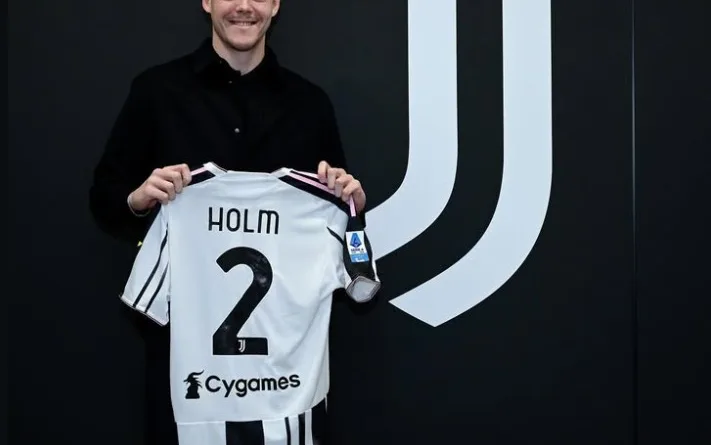 Drama Detik Terakhir Bursa Transfer: Juventus Bongkar-Pasang Skuad demi Stabilitas Musim