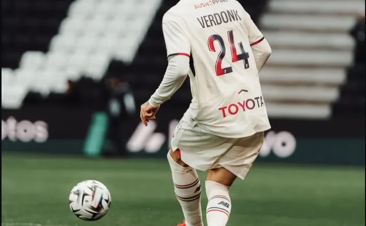Kembali Starter, Calvin Verdonk Jawab Kepercayaan dengan Kemenangan Lille atas Angers