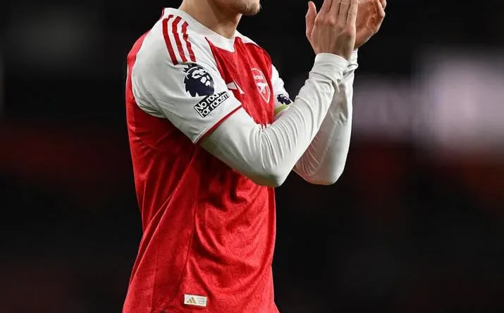 Dari Ragu Jadi Yakin, Tony Adams Akui Kepemimpinan Odegaard Kini Tak Terbantahkan
