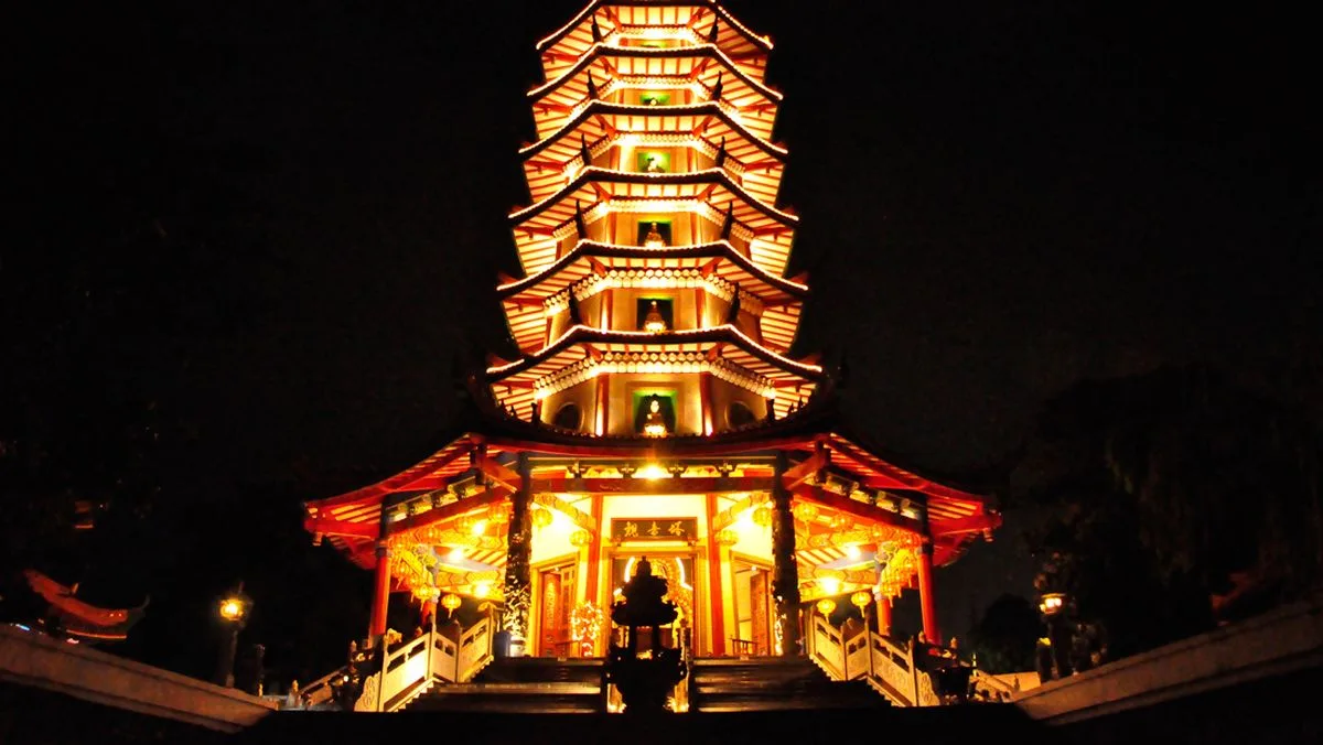 Wisata Semarang panorama kota dan ikon perkotaan./visi.news/ist.