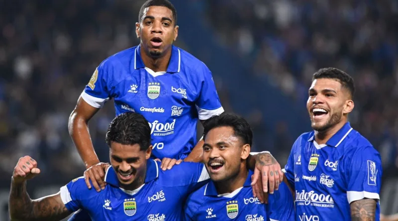 Persib Bandung di Jalur Emas, 7 Laga Menuju Rekor Bersejarah
