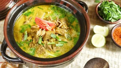 Empal gentong makanan khas Cirebon./visi.news/ist.