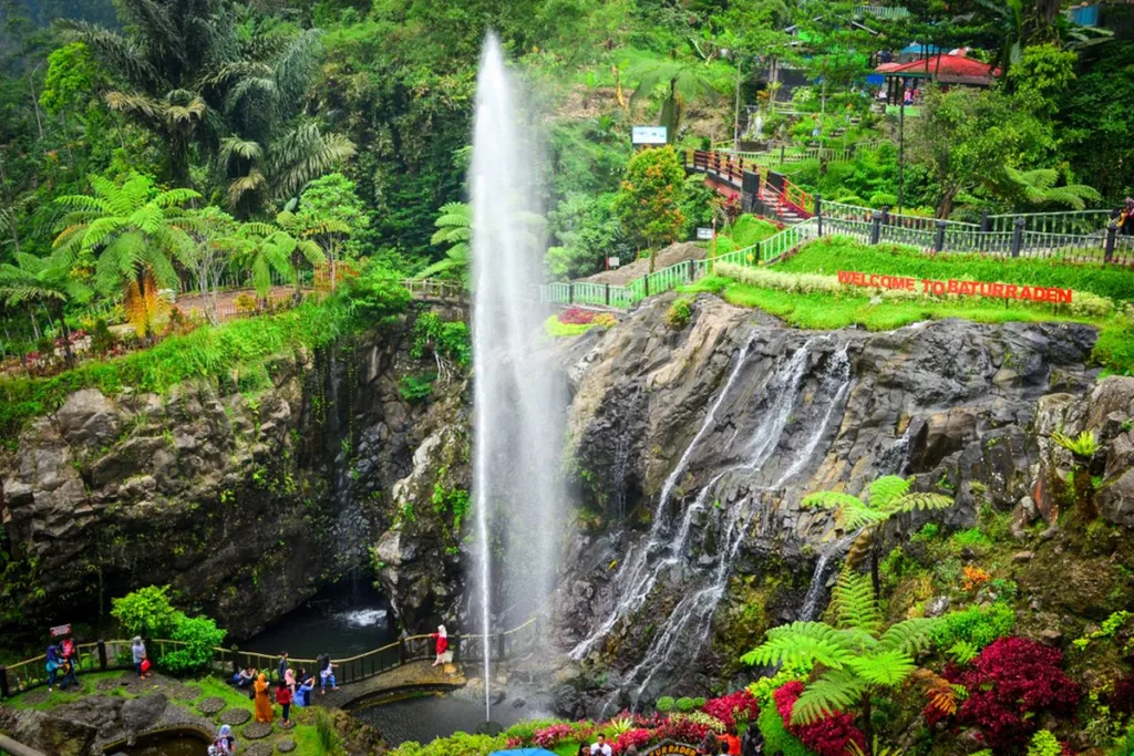 Wisata Banyumas 2026 dengan pemandangan pegunungan./visi.news/ist.