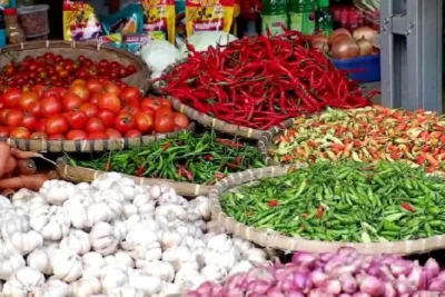 Harga pangan hari ini di pasar tradisional./visi.news/pintoe.co.