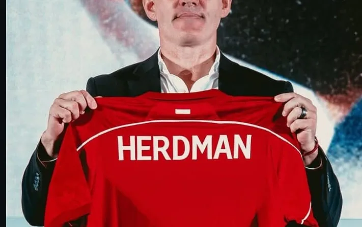 Herdman Siapkan Revolusi Lini Belakang, Trio Bek Timnas Indonesia Berpotensi Berubah di FIFA Series 2026