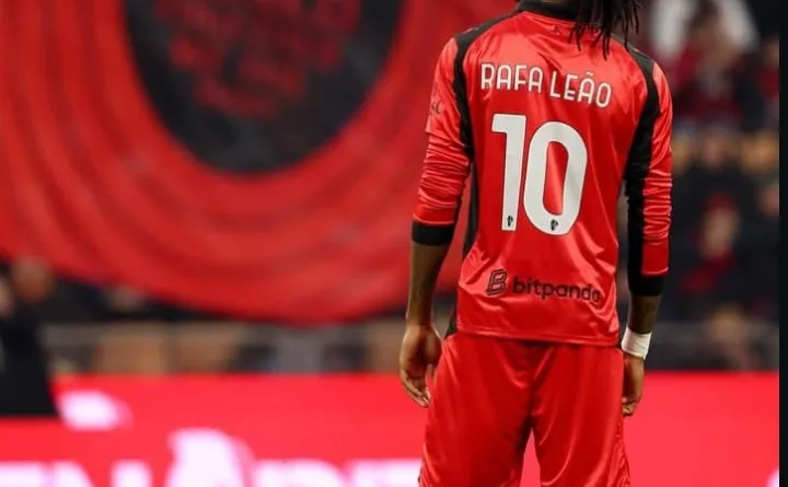 Dilema Leao di Milan: Bintang Tak Terbantahkan, tapi Skema Tim Jadi Pertanyaan