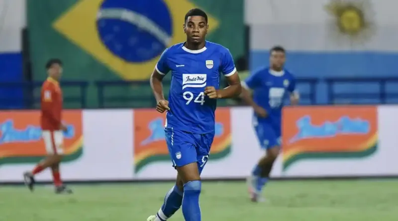 Barros dan Jung Jadi Starter Lawan Persija
